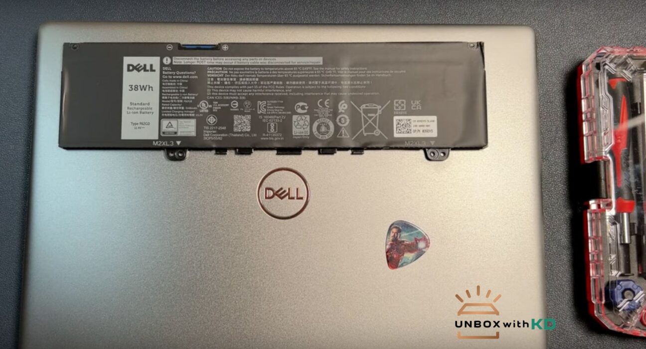 Change Dell Inspiron Laptop Battery